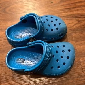 Baby crocs size 6